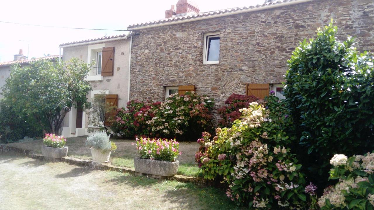 Au Clos De Launay Chambres D'Hotes Le Cellier Esterno foto